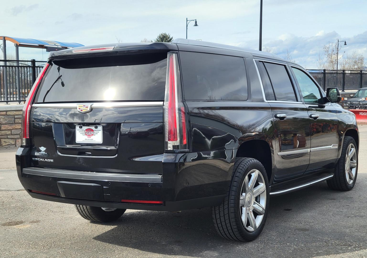 2018 Black /Black Cadillac Escalade ESV (1GYS4HKJ4JR) with an 6.2L V8 engine, 10 Speed Auto transmission, located at 450 N Russell, Missoula, MT, 59801, (406) 543-6600, 46.874496, -114.017433 - Beautiful Black Caddy SUV. 4 Wheel Drive. 6.2L V8 Engine. 10 Speed Automatic Transmission. 3rd Row Seating. Heated and Cooled Leather Seats. Navigation. Bluetooth. Backup Camera. Runningboards. Air Cruise Tilt. Power Windows and Locks. - Photo#5